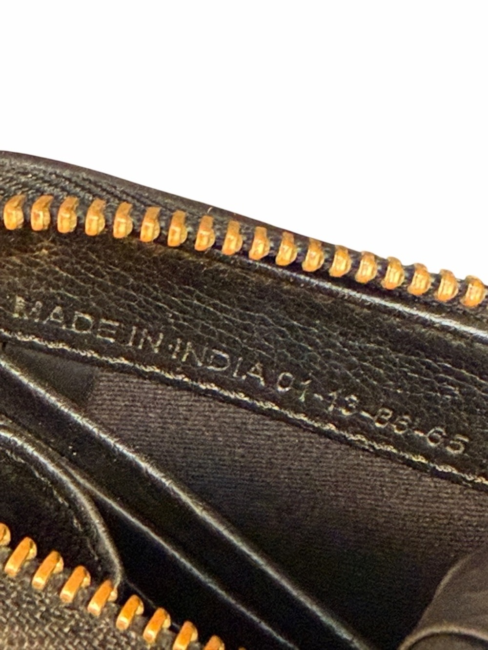 See By Chloe Zip Around Black Leather Wallet (A221) - Picture 12 of 12